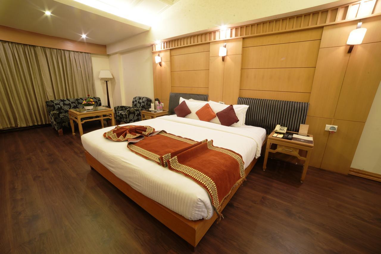 Hotel Babylon Inn Rāipur Exterior foto